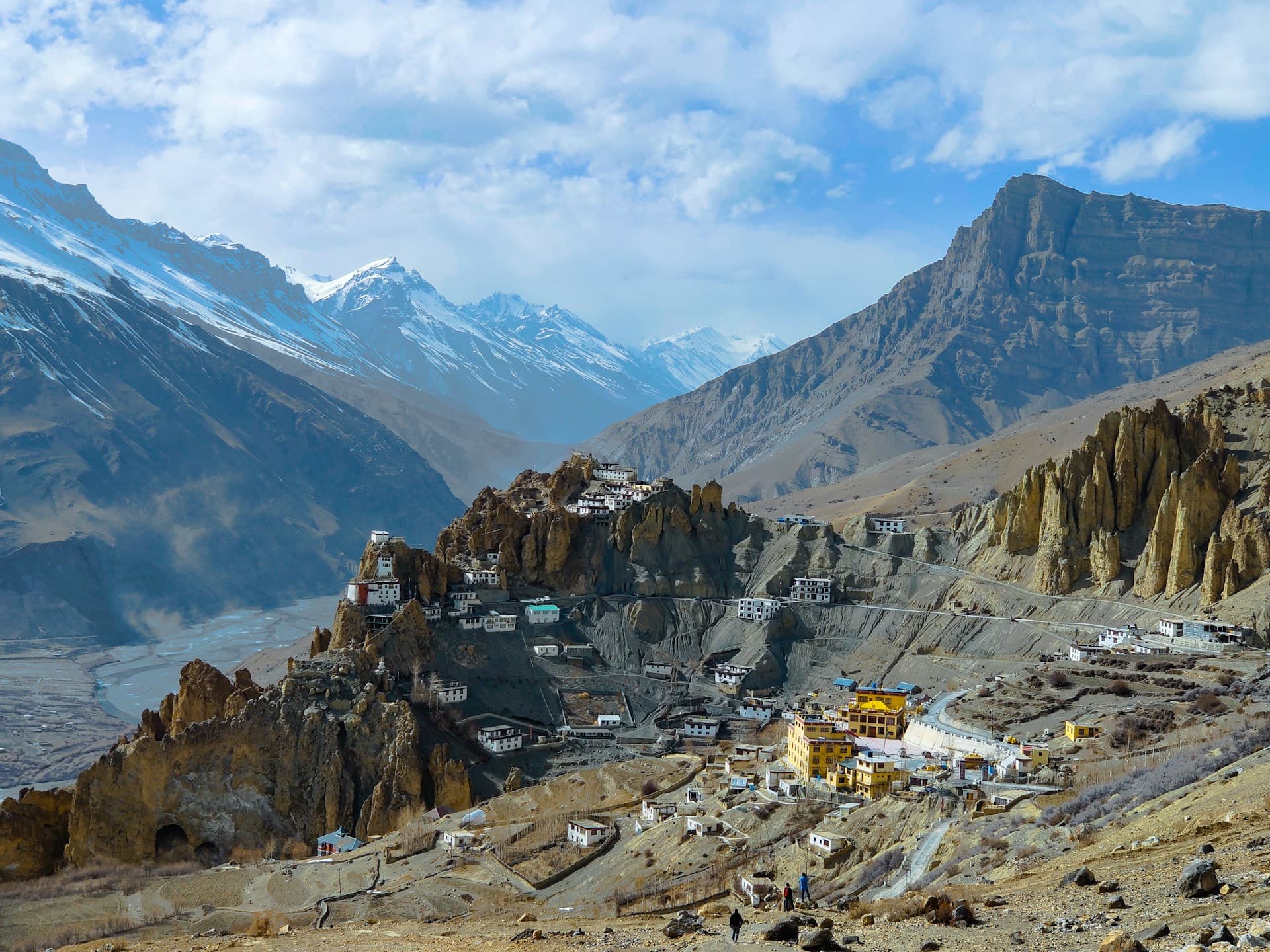 Hikes Travel cover photo