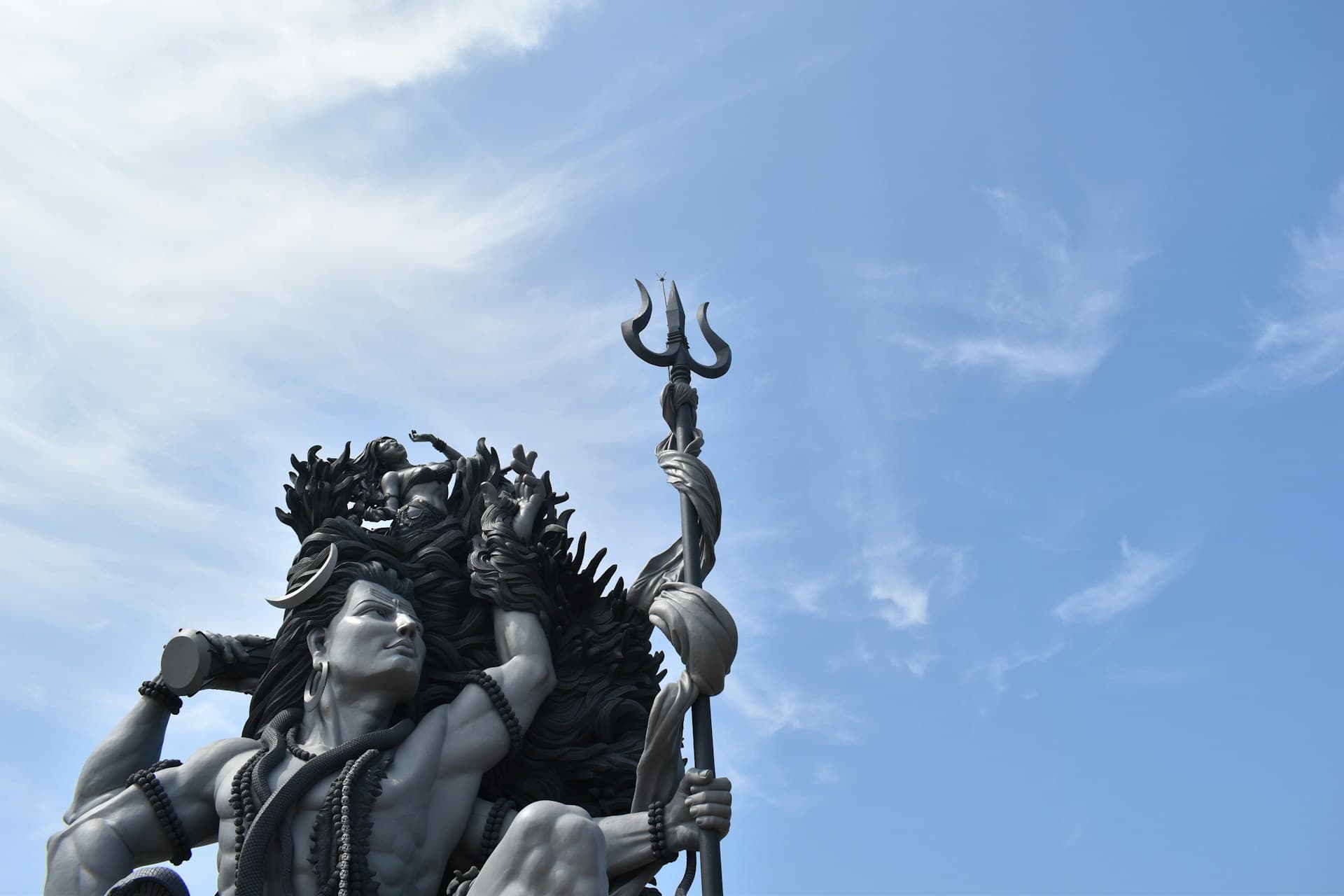 Pravin Tours & Travels cover photo
