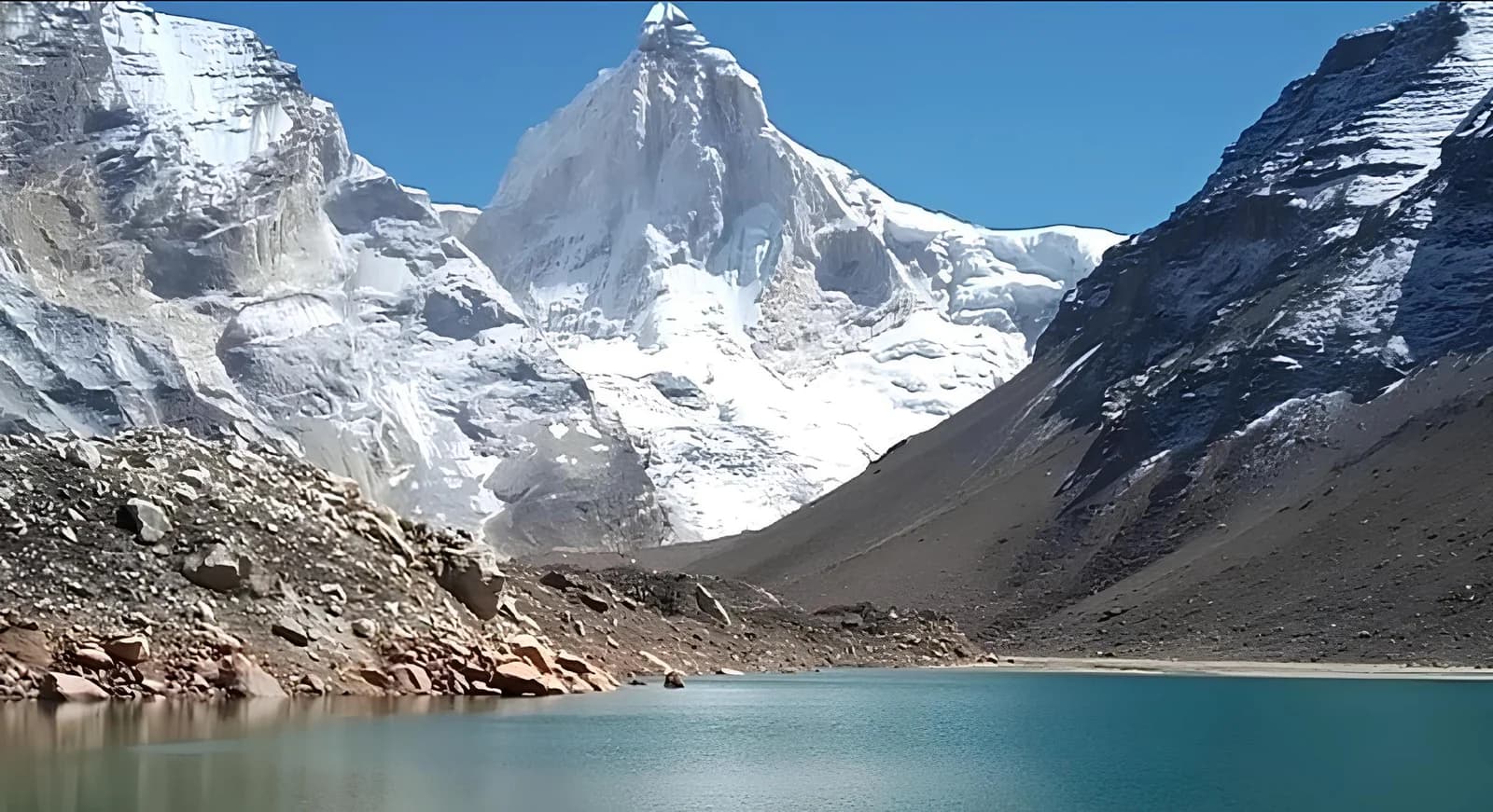 Enchanting Alpine Lake Trek