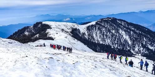 Brahmatal Winter Snow Trek